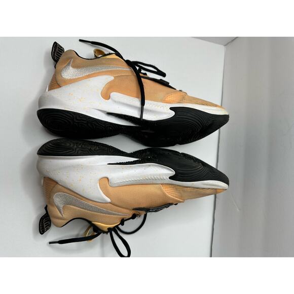 Nike Mens size 9 Giannis Zoom Freak 3 TB Orange Chalk Sneakers DA7845-700 - Picture 7 of 13